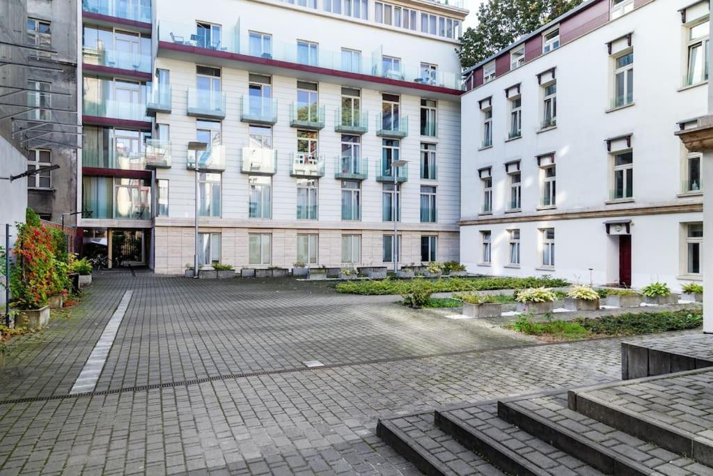 Househost Apartment:Lobzowska 22 كراكوفيا المظهر الخارجي الصورة